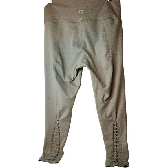 Tahari Sport Women's Size Large Crop Calf Length Leggings Light Olive Sage Green - Picture 1 of 12
